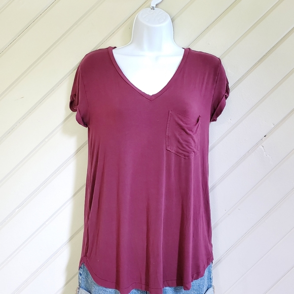 ❗️gone❗️AEO Soft & Sexy Oversized V-neck Pocket T - Picture 3 of 9